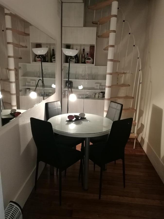 Alloggio in famiglia ++++ Privee Arc De Triomphe / Private Arc De Triomphe ++++ *